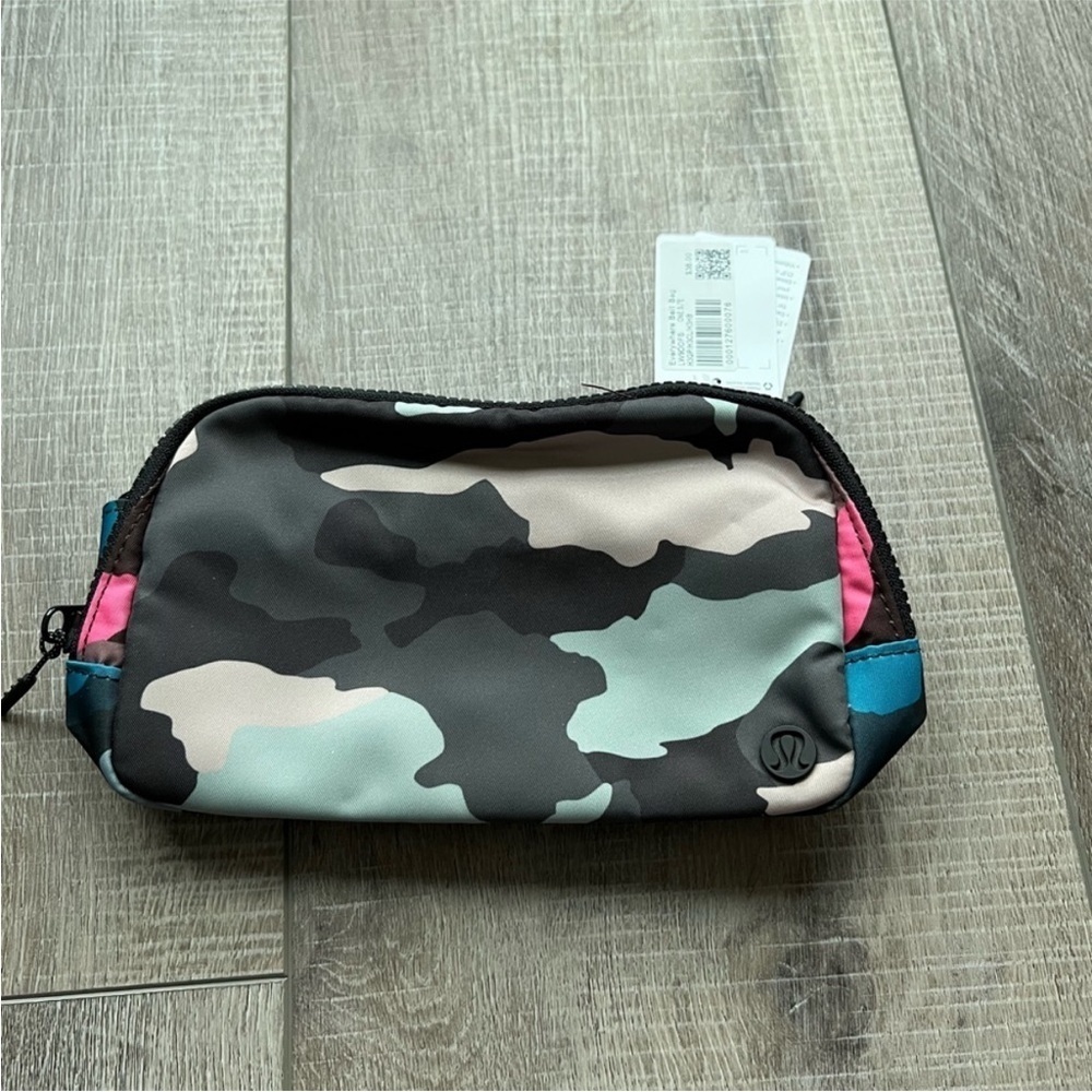 OG Lululemon Everywhere Belt Bag *1L